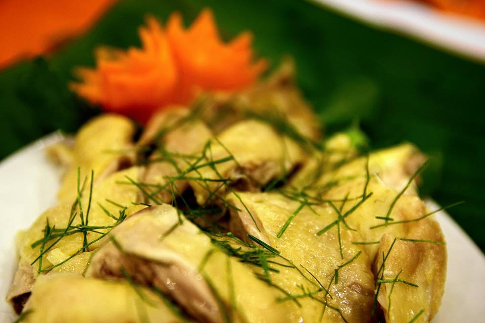 Start your Halong Bay Travel with local culinary vibes
